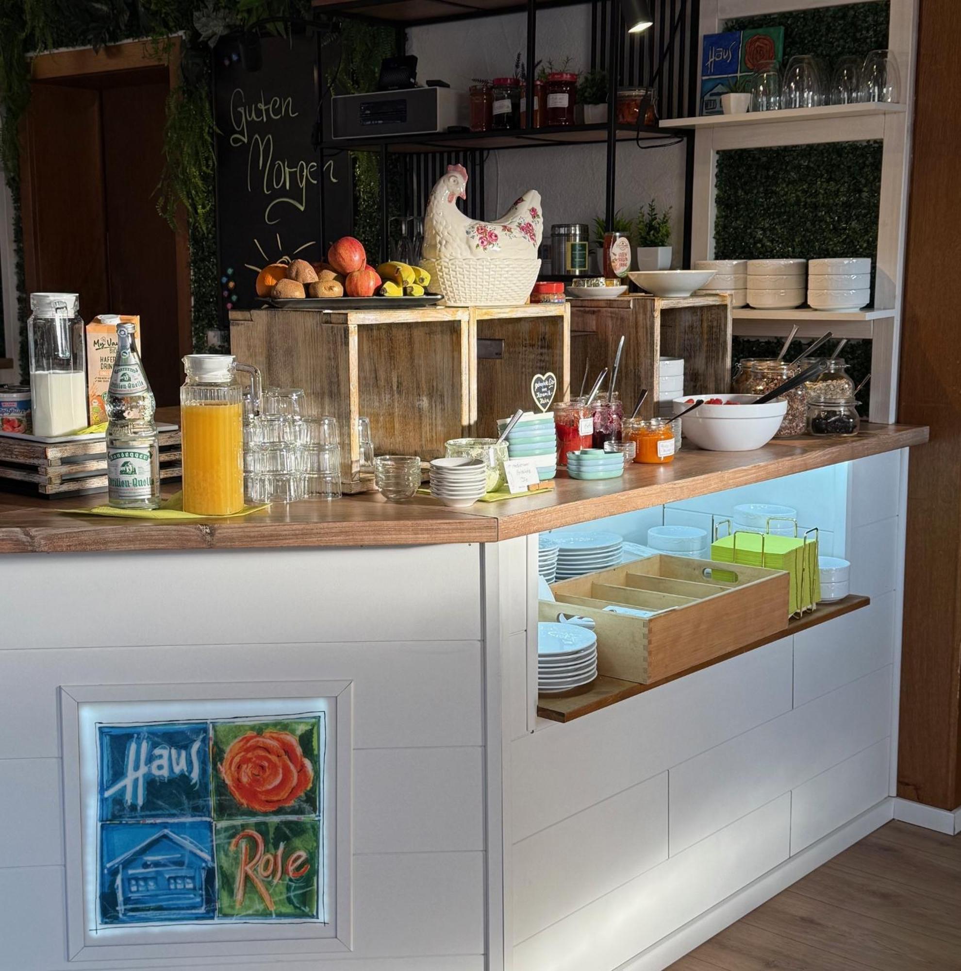 Haus Rose Bed and Breakfast Allensbach Εξωτερικό φωτογραφία